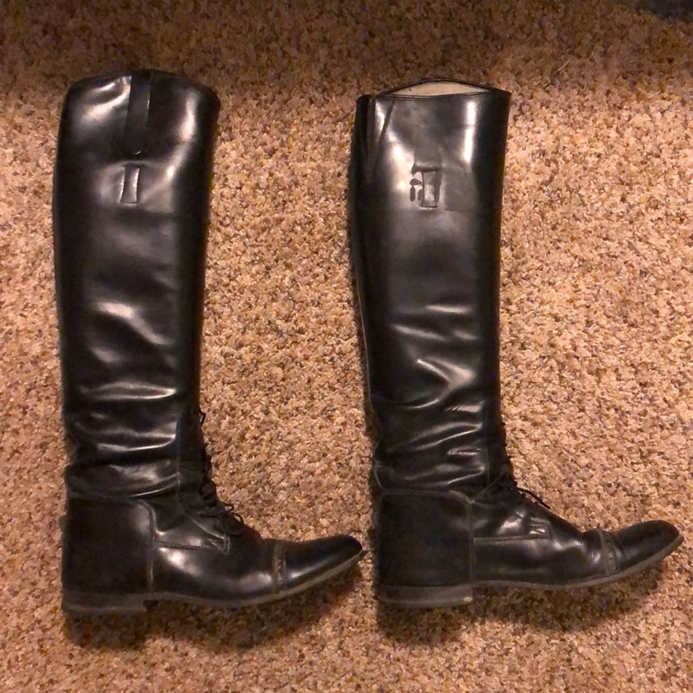 Tall English riding boots